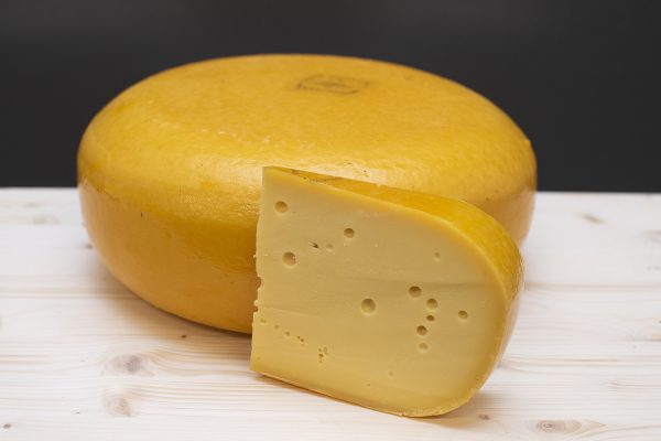 Jong belegen Goudse boerenkaas Torenpolder kaas Jong belegen Goudse boerenkaas Torenpolder kaas